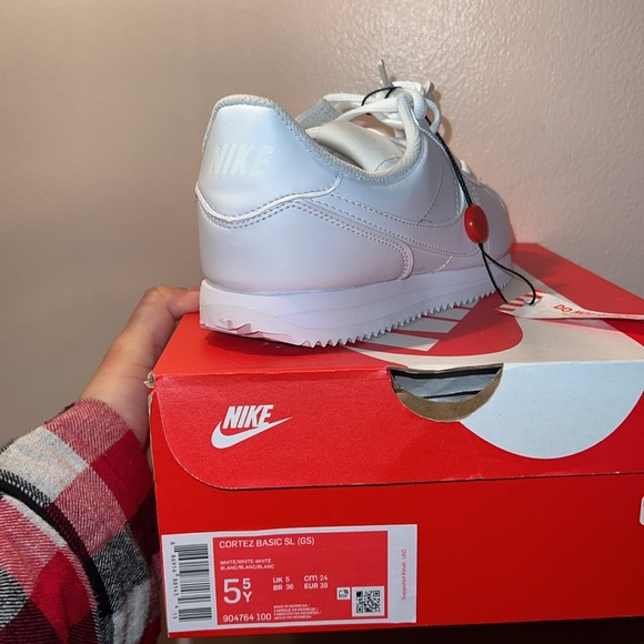 All white Nike Cortez - Picture 2 of 5